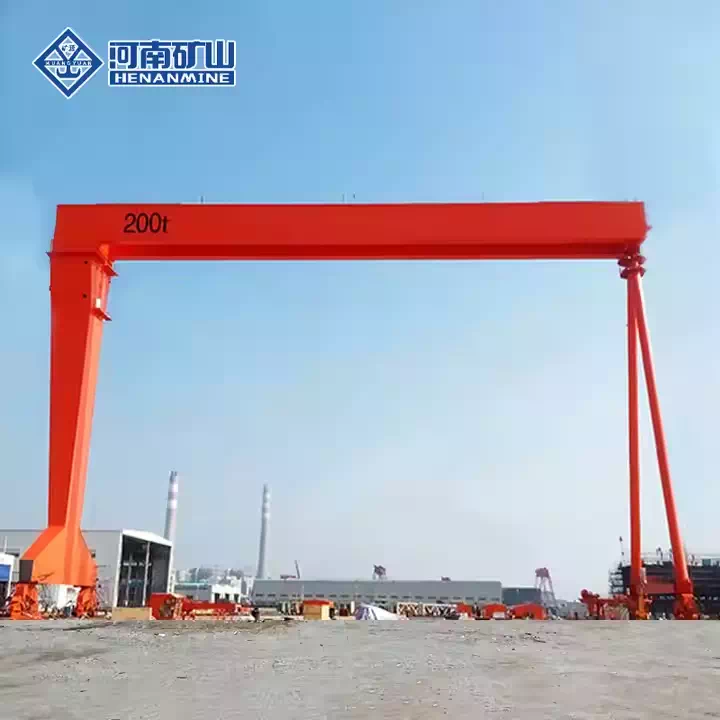 Heavy-Lift Gantry Crane for Ship Construction and Repair