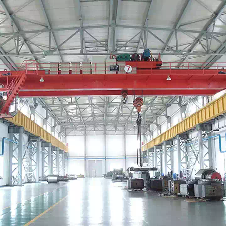 Versatile Grab and Hook Overhead Crane for Warehouses and Factories